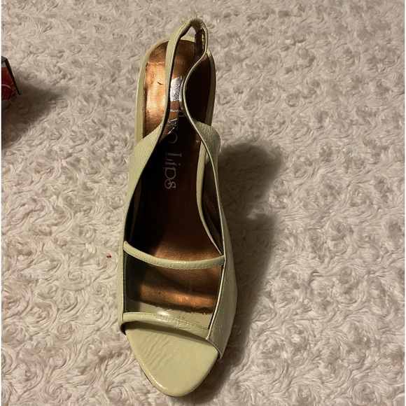 2 Lips Too 💥 Too Oddyssey platform sandal heels - Picture 6 of 9